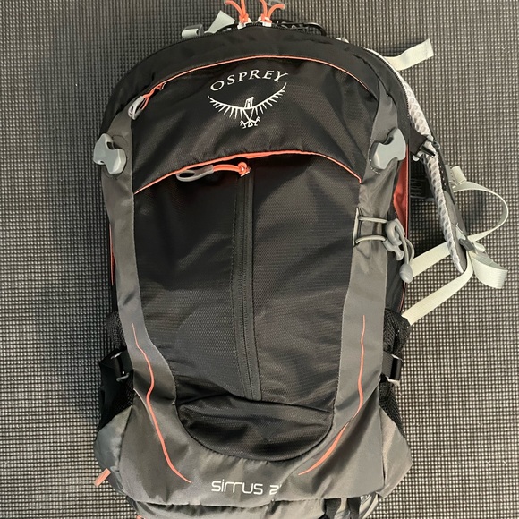 OSPREY Bags Its An Osprey Hiking Backpack With Camel Pack Bladder